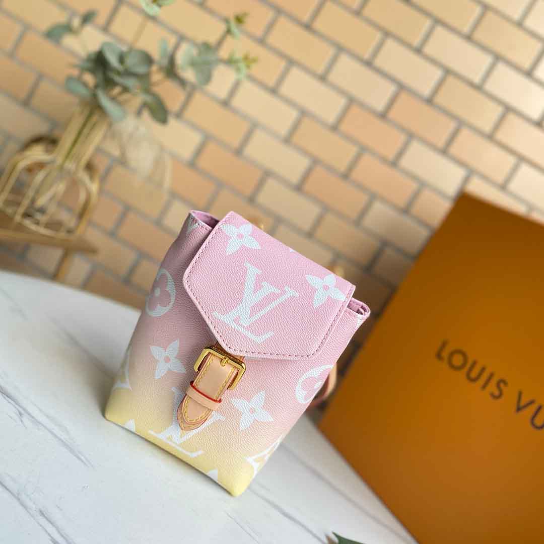 Louis Vuitton MONOGRAM 2021 SS Tiny Backpack (M45764)